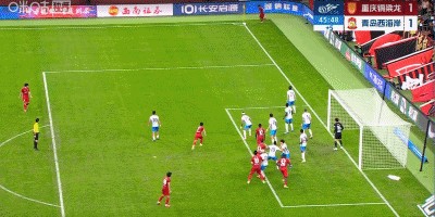 牛八体育官方入口-半场：铜梁龙1-1西海岸，阿齐兹破门，杜月徵扳平，李镇全中框